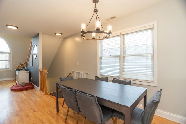 5707 N Rockwell Street, Chicago, IL 60659