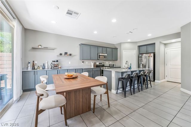 5981 Smith Valley Road, Las Vegas, NV 89148