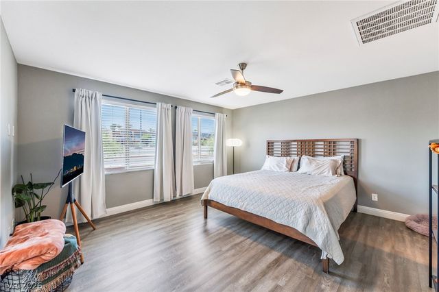 5981 Smith Valley Road, Las Vegas, NV 89148