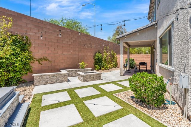 5981 Smith Valley Road, Las Vegas, NV 89148
