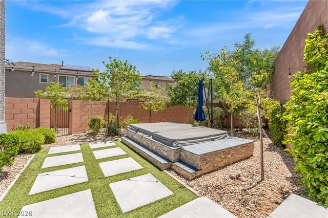 5981 Smith Valley Road, Las Vegas, NV 89148
