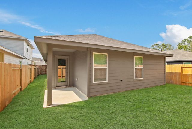 590 Belle Springs Lane, Conroe, TX 77301