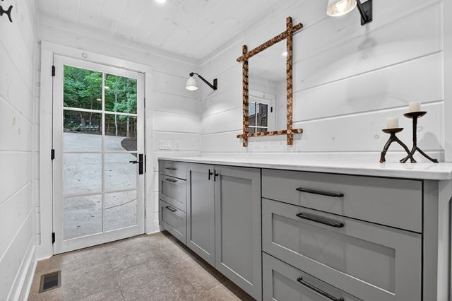 30 Cherokee Lane, Blue Ridge, GA 30513