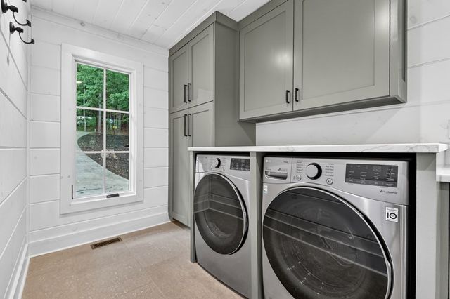 30 Cherokee Lane, Blue Ridge, GA 30513