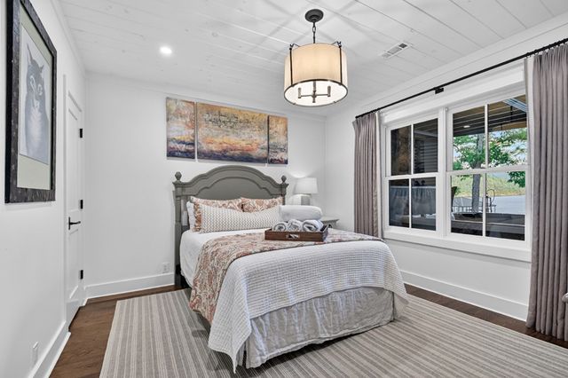 30 Cherokee Lane, Blue Ridge, GA 30513