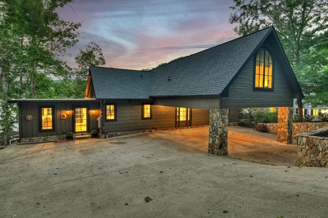 30 Cherokee Lane, Blue Ridge, GA 30513