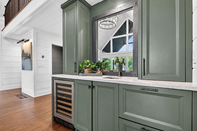 30 Cherokee Lane, Blue Ridge, GA 30513