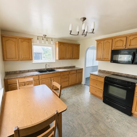 4645 S 3 Mile Road, Bay City, MI 48706