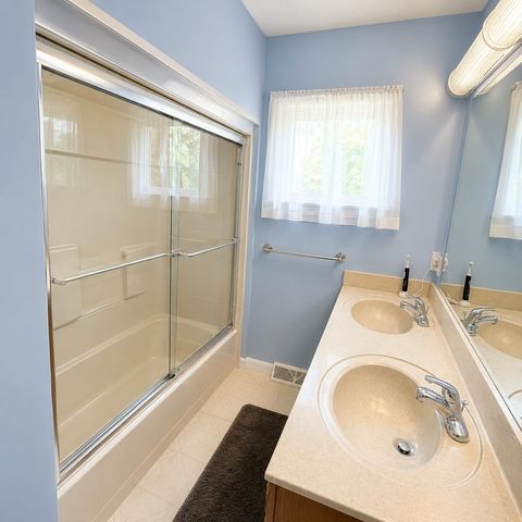 4645 S 3 Mile Road, Bay City, MI 48706
