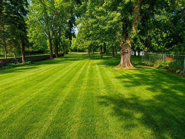 4645 S 3 Mile Road, Bay City, MI 48706