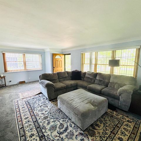 4645 S 3 Mile Road, Bay City, MI 48706