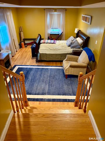 49 Hemlock Place, Middletown, CT 06457