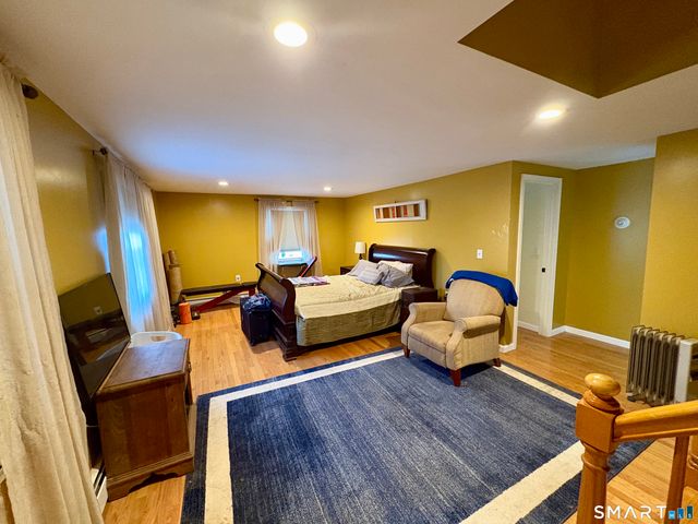 49 Hemlock Place, Middletown, CT 06457