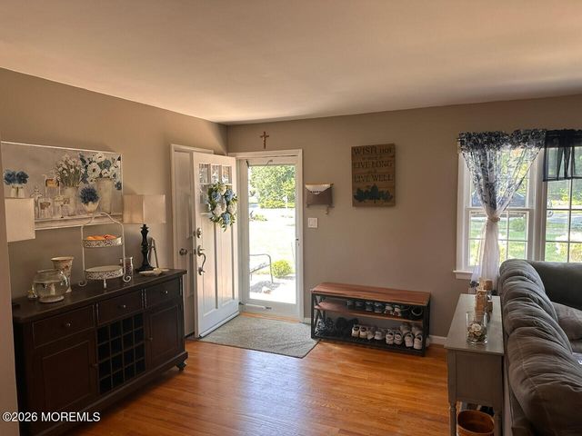 58 Glendale Drive, Freehold, NJ 07728