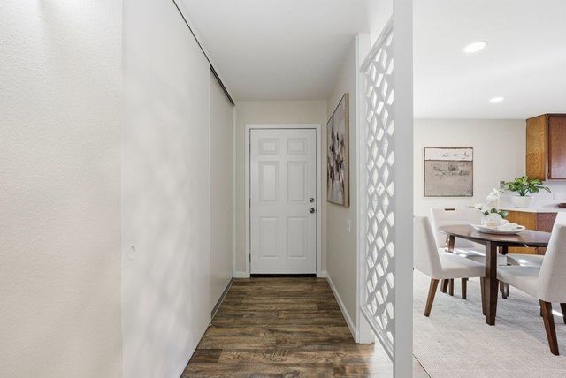 5251 Peony Dr, Livermore, CA 94551