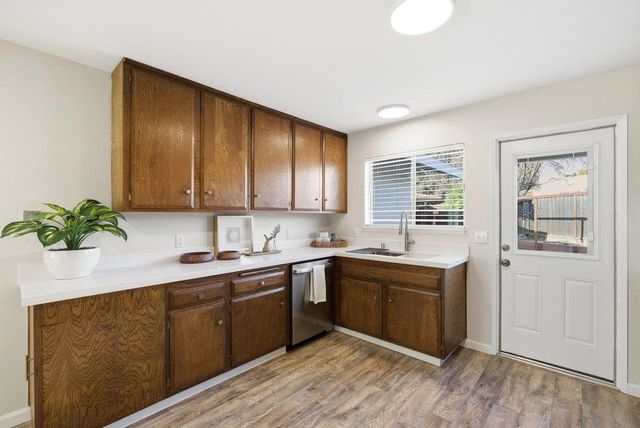 5251 Peony Dr, Livermore, CA 94551