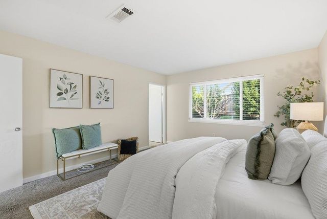 5251 Peony Dr, Livermore, CA 94551