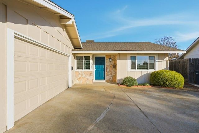 5251 Peony Dr, Livermore, CA 94551