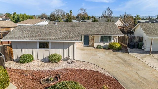 5251 Peony Dr, Livermore, CA 94551