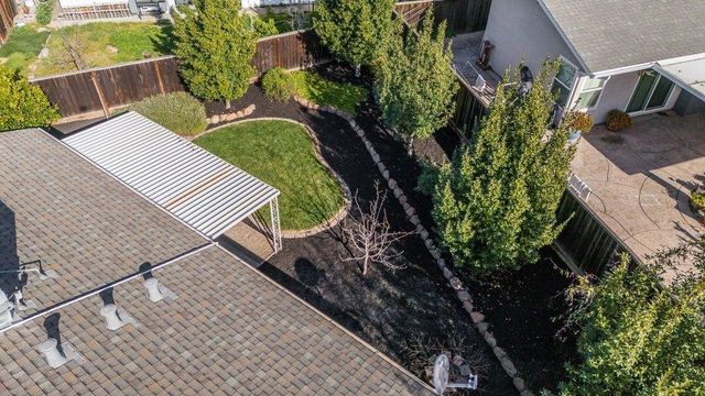 5251 Peony Dr, Livermore, CA 94551