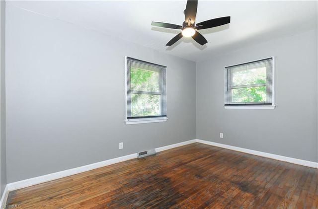 1620 Woodbriar Avenue, Greensboro, NC 27405