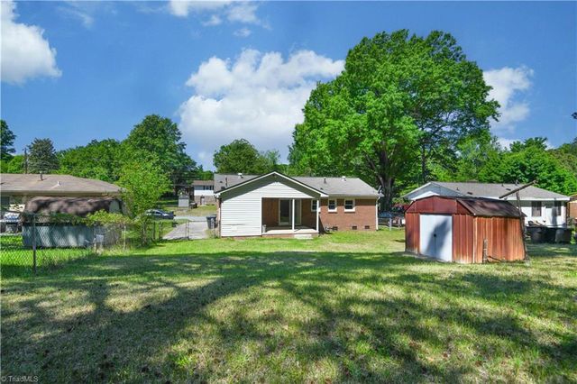1620 Woodbriar Avenue, Greensboro, NC 27405