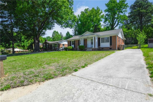 1620 Woodbriar Avenue, Greensboro, NC 27405