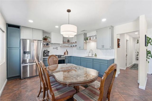 7183 Olive, Highland, CA 92346
