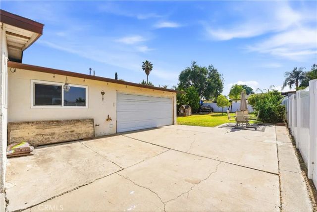 7183 Olive, Highland, CA 92346