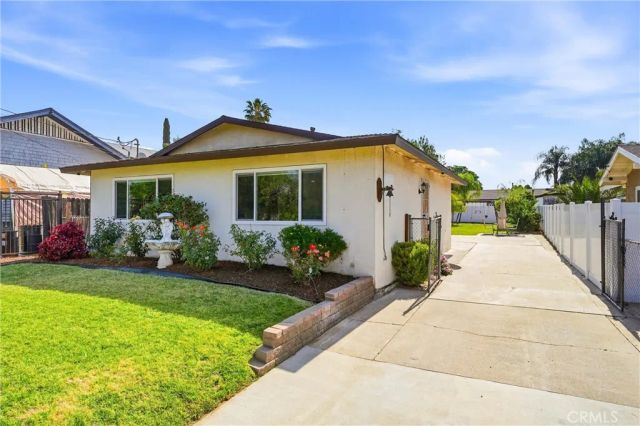 7183 Olive, Highland, CA 92346