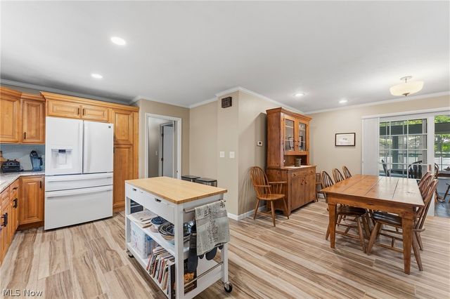 5923 Mills Creek Lane, North Ridgeville, OH 44039