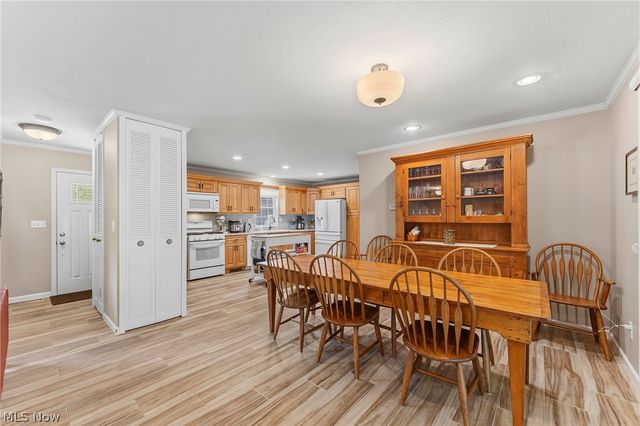 5923 Mills Creek Lane, North Ridgeville, OH 44039