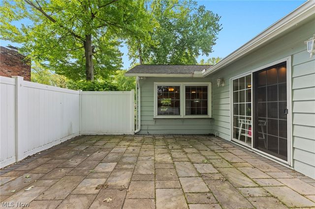 5923 Mills Creek Lane, North Ridgeville, OH 44039