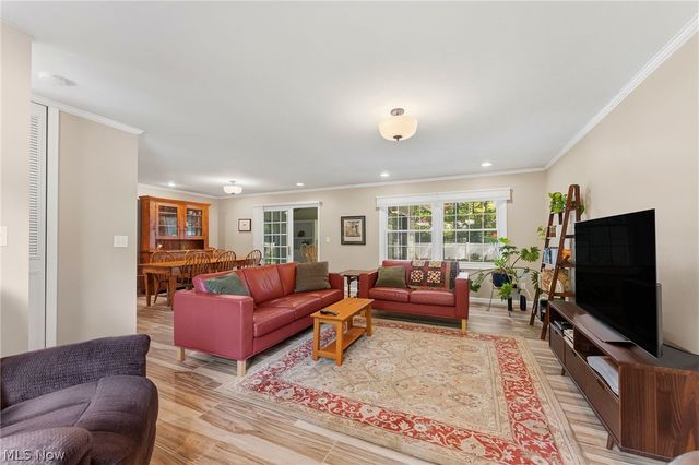 5923 Mills Creek Lane, North Ridgeville, OH 44039