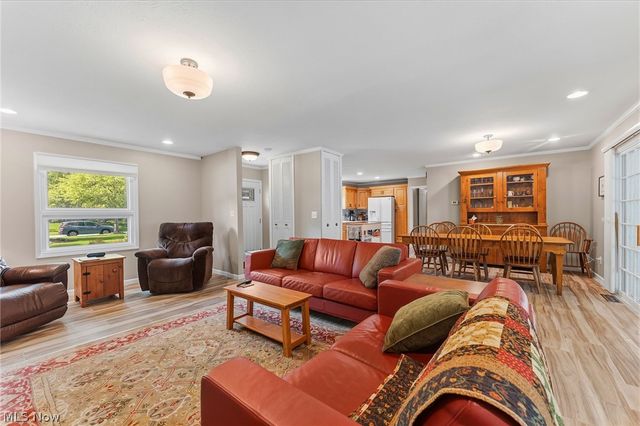 5923 Mills Creek Lane, North Ridgeville, OH 44039