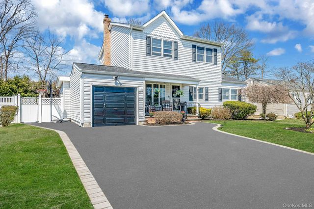 81 Dollard Drive, North Babylon, NY 11703