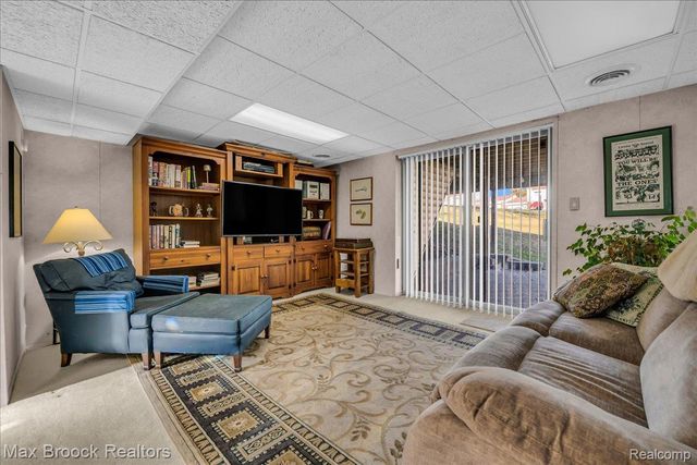 5415 Fairway Lane, West Bloomfield Charter Township, MI 48323