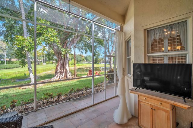 6585 Murano Way, Lake Worth, FL 33467