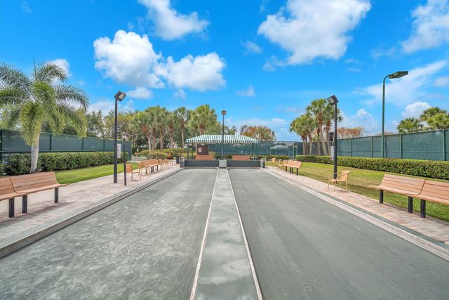 6585 Murano Way, Lake Worth, FL 33467