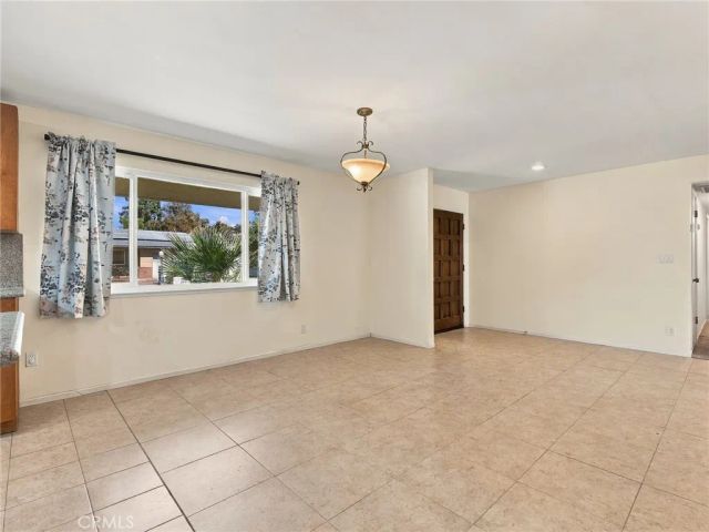 5170 E Huntington, Fresno, CA 93727