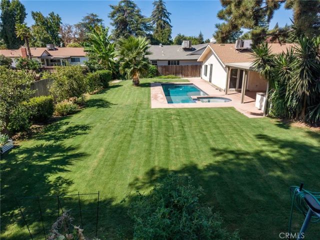5170 E Huntington, Fresno, CA 93727