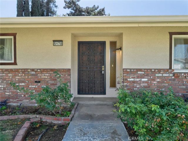 5170 E Huntington, Fresno, CA 93727