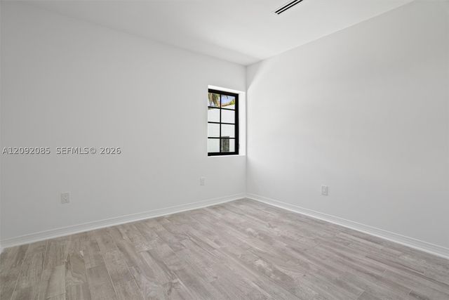 434 Aragon Ave, Coral Gables, FL 33134