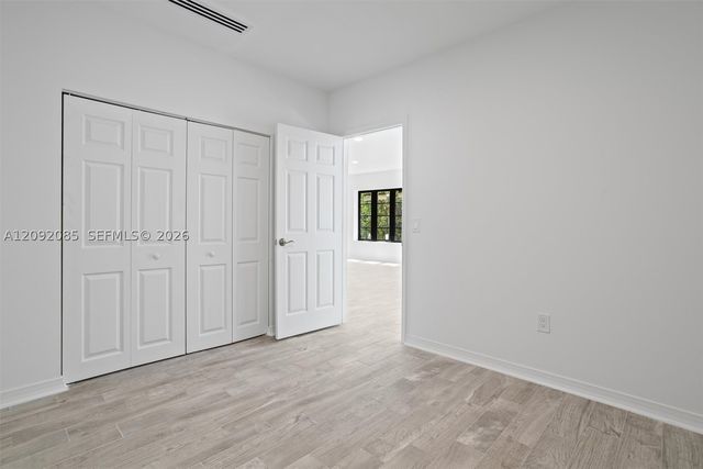 434 Aragon Ave, Coral Gables, FL 33134