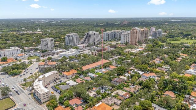 434 Aragon Ave, Coral Gables, FL 33134