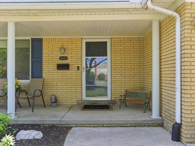 12212 Polara Drive, Sterling Heights, MI 48312
