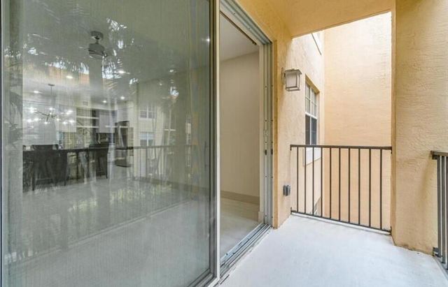 1805 N Flagler Drive 219, West Palm Beach, FL 33407