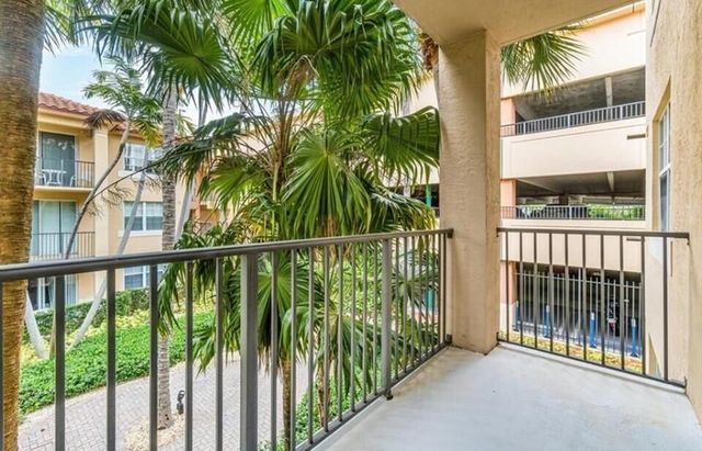 1805 N Flagler Drive 219, West Palm Beach, FL 33407
