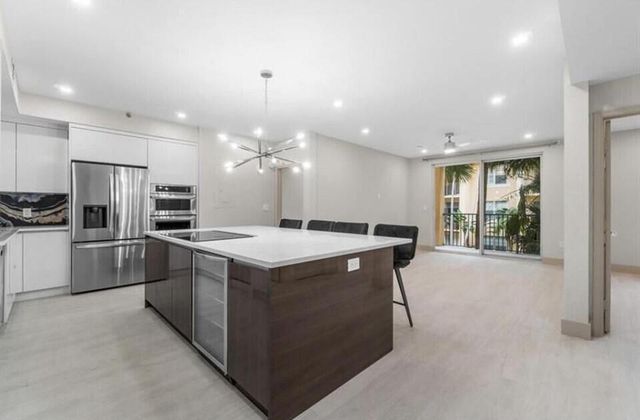 1805 N Flagler Drive 219, West Palm Beach, FL 33407