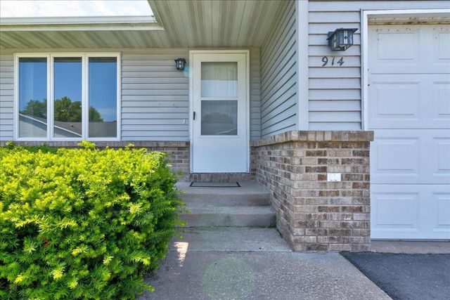 914 Northern Sands PLACE, Onalaska, WI 54650